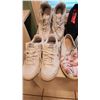 Image 2 : 11 Pairs Shoes Size 9/9.5