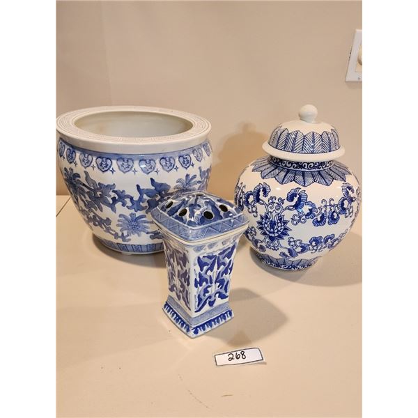 Modern Chinese Flower Pot, Ceramic Jar, Flower Frog Vase