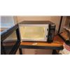 Image 2 : Panasonic Microwave