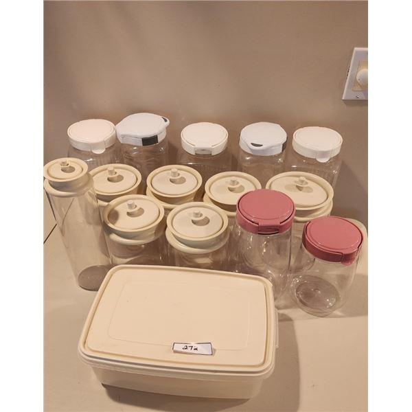 Container Lot - 15 Pieces