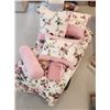 Image 1 : Farmhouse King Bedspread & Throw Pillows & Pink Pillowcases