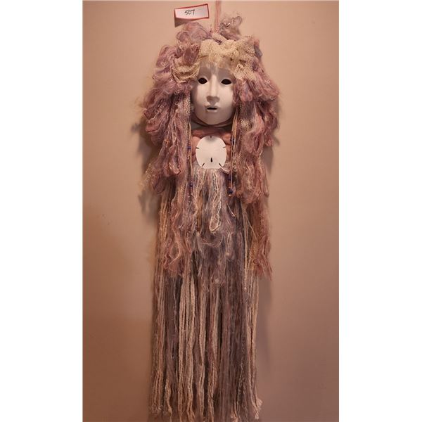 Handcrafted Clay Mask & Sand Dollar Macrame Character (2 Pieces)