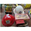 Image 2 : Vintage Hats, Tin Litho, Toys