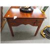 Image 1 : Mahogany End Table w/Drawers