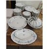 Image 1 : Winterling Floral China Set