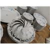 Image 3 : Winterling Floral China Set