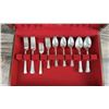 Image 3 : 1881 Rogers Oneida Silver Plate Flatware Set