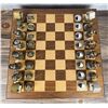 Image 2 : Ducks Unlimited Banquet Chess Set