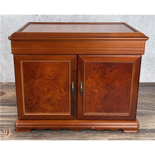 Expandable Wood Jewelry Box