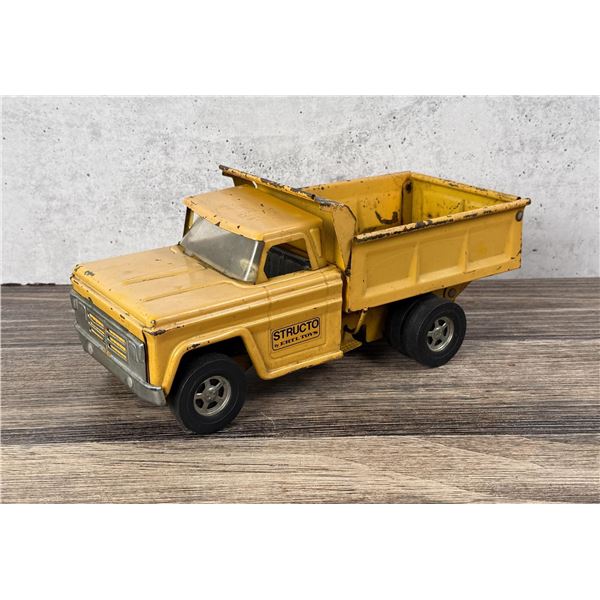 ERTL Structo Dump Truck Toy
