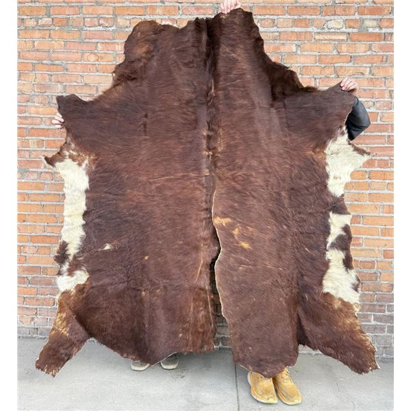 Antique Montana Ranch Cowhide Rug