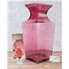 Image 1 : Pilgrim Glass Cranberry Architectural Vase