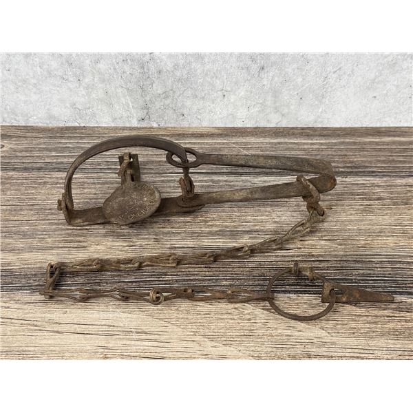 S. Newhouse Oneida Community 1 1/2 Trap