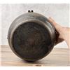 Image 4 : Antique Cauldron