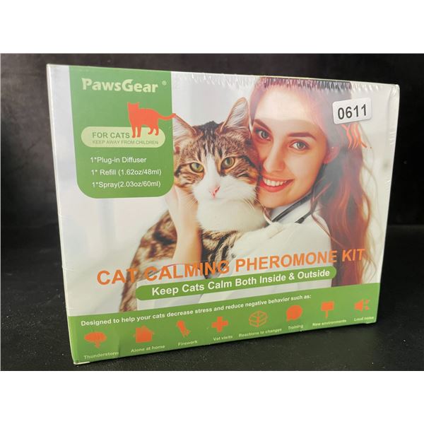 1 PawsGear Cat Calming Pheromone Plug-In Diffuser Kit; Reduces Stress/Anxiety in Cats - New Sealed