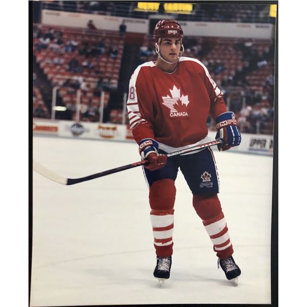 ERIC LINDROS (HOF) 8x10 '92 OLYMPICS GLOSSY