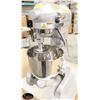 Image 3 : NEW CHEFS MATE 10 QUART MIXER W/ ATTACHMENTS