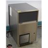 Image 2 : BREMA 26" ICE FLAKE MACHINE W/ 66 LBS BIN