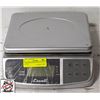 Image 1 : ESCALI MULTIFUNCTIONAL DIGITAL SCALE