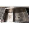 Image 3 : 72" BAR SINK W/ 4" BACK SPLASH