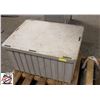 Image 2 : ENDURA 31" X 24" X 18" GREASE TRAP * FUL L*