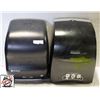 Image 1 : 2 MECHANICAL PAPER TOWEL DISPENSERS KIMBERLY