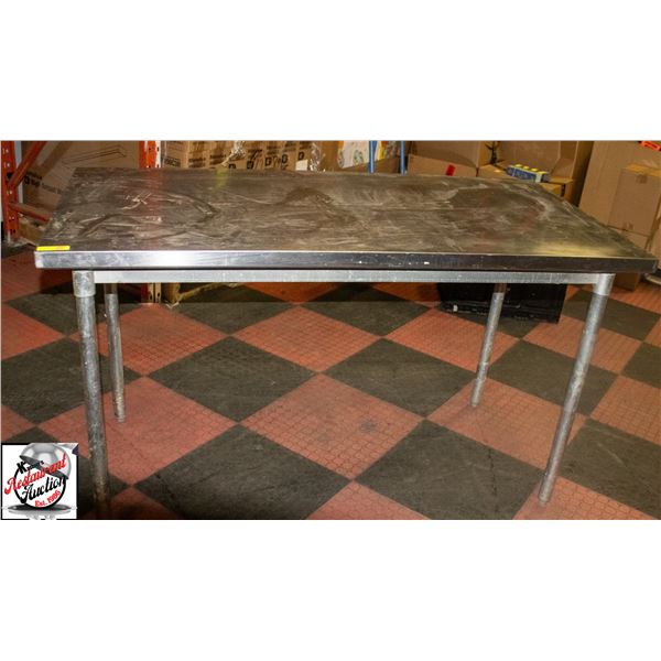 60" X 30" X 34' S/S WORK TABLE W/ UNDERSHELF