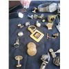 Image 11 : Men's Vintage Jewelry & More A