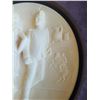 Image 4 : Vintage Alabaster Plate 'Carmen' A