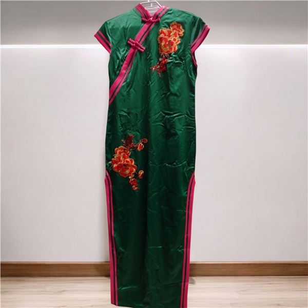 Green Chinese Apparel Size L