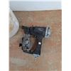 Image 2 : *Air Nailer, Nails and Plastic Bucket - Cannot Ship