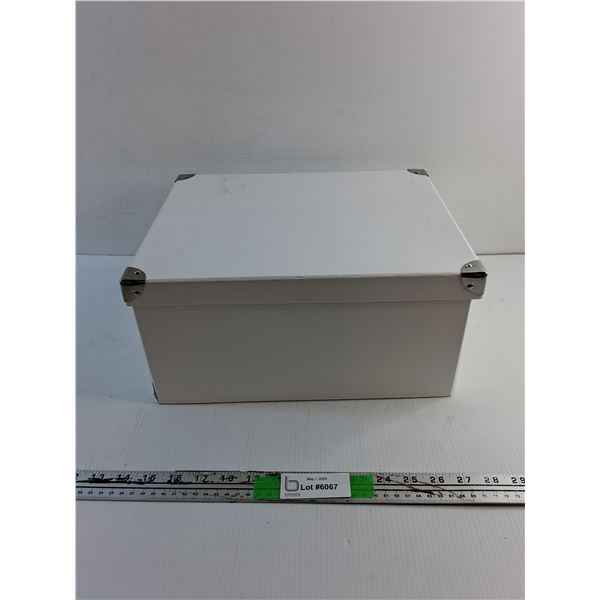 Storage Box with Lid 14 x 11 x 7"