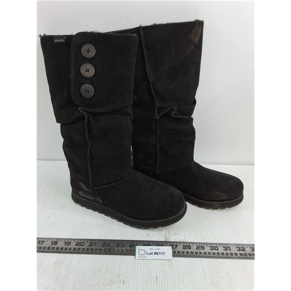 Pair of Women's Skechers Winter Boots - Size 7