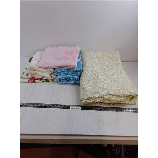 Quilted Table Cloth 80" x 60", 5 Assorted  Towels