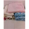 Image 3 : Quilted Table Cloth 80" x 60", 5 Assorted  Towels