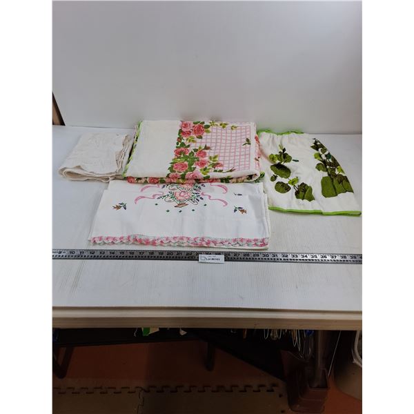 Vintage Linens (Table Cloth, Apron, Pillow Cases)