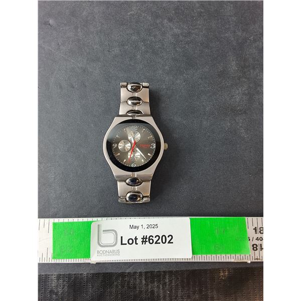 Peavey Mart Quartz Watch with Stainless Steel Band, Working