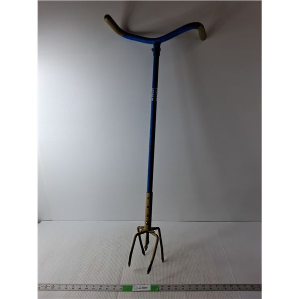 Blue Garden Claw (Cultivator) 38.5" Tall, Cannot Ship