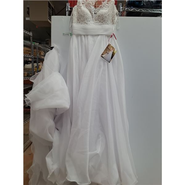 * Essence Bridal Gown-approx size 10
