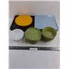 Image 1 : Assorted Plastic Plates & Dishes