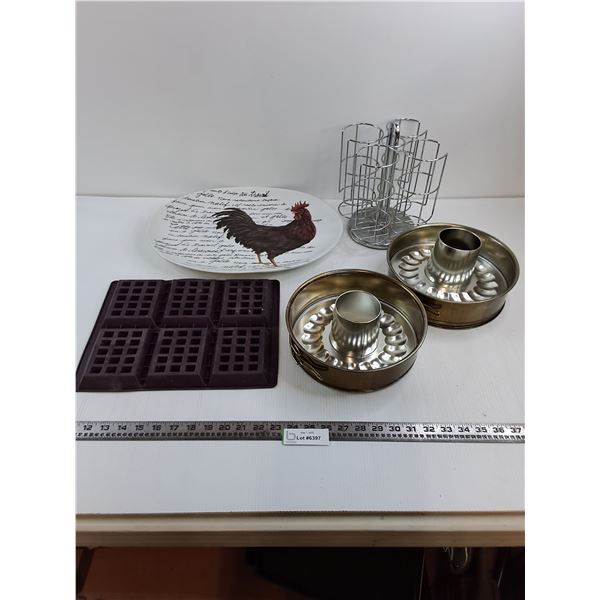 Kitchen Lot (Bundt Pans, Hot Placemat, Platter)