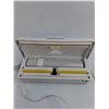 Image 2 : Vacuum Food Sealer - Powers On, Electric Carving Knife - Working
