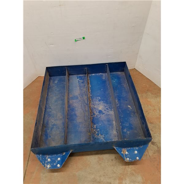 *Metal Rolling Divider, Cannot Ship 34" x 10" Tall
