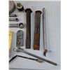 Image 5 : Assorted Tools