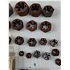 Image 3 : Numerous Tap and Dies