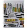Image 3 : Assorted Tools