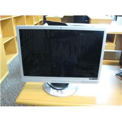 19 Inch Wide Screen Monitor C/w Speakers