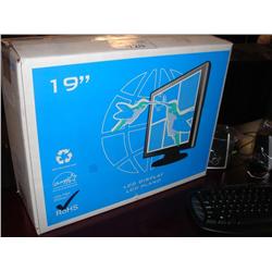 19"  Wide Screen Lcd Monitor