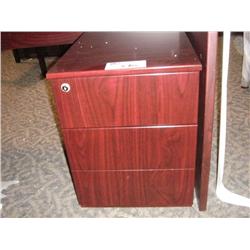 Mahogany Rolling Pedestal