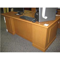 Oak Executive Double Pedestal Desk